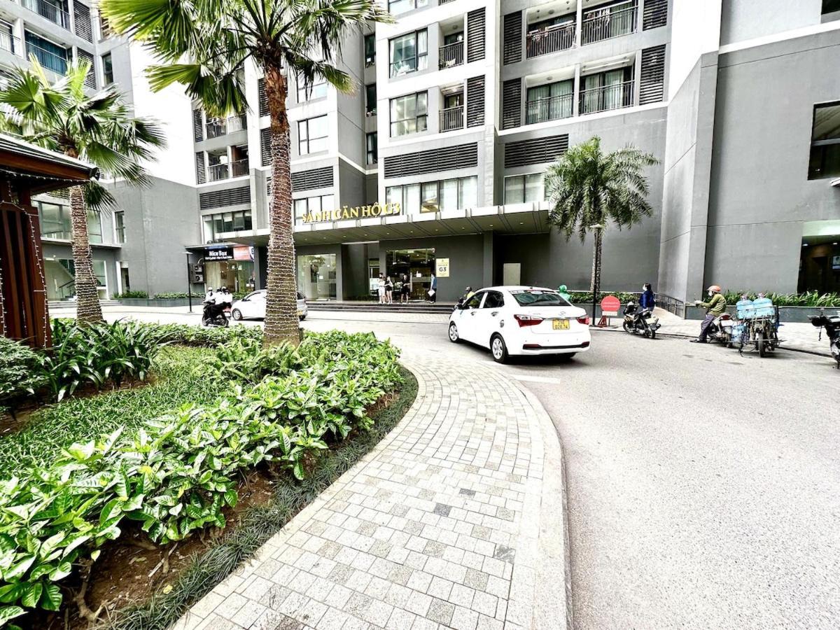 Fully Furnished Studio, 5 Star Class With Gym, Pools, Tennis Yard & Other Outdoor Sport *