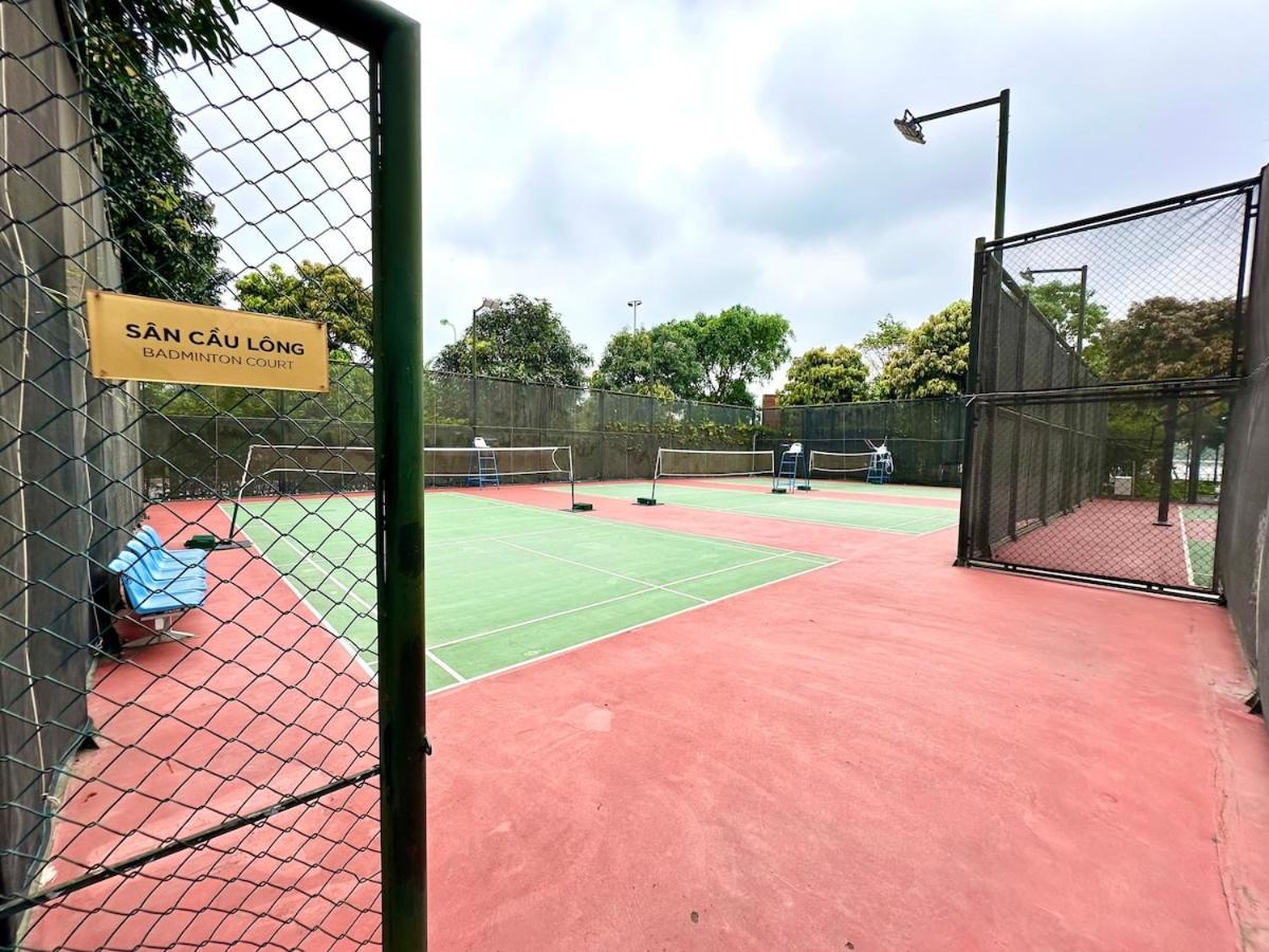 Fully Furnished Studio, 5 Star Class With Gym, Pools, Tennis Yard & Other Outdoor Sport Căn hộ