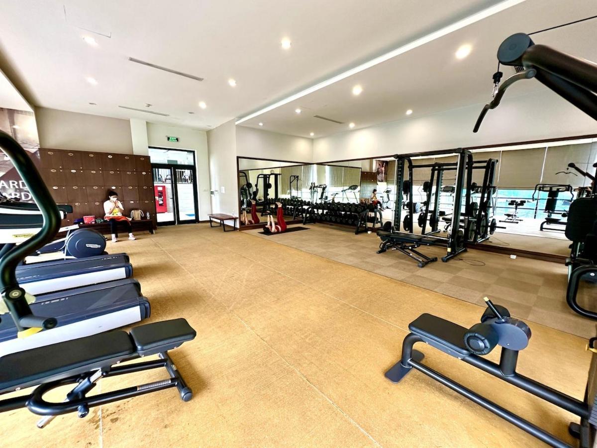 Căn hộ Fully Furnished Studio, 5 Star Class With Gym, Pools, Tennis Yard & Other Outdoor Sport Hà Nội